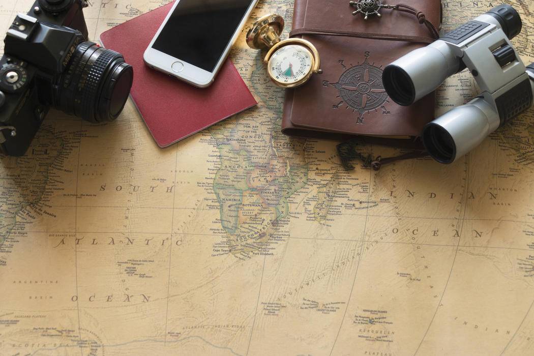 相机旅行地图背景图