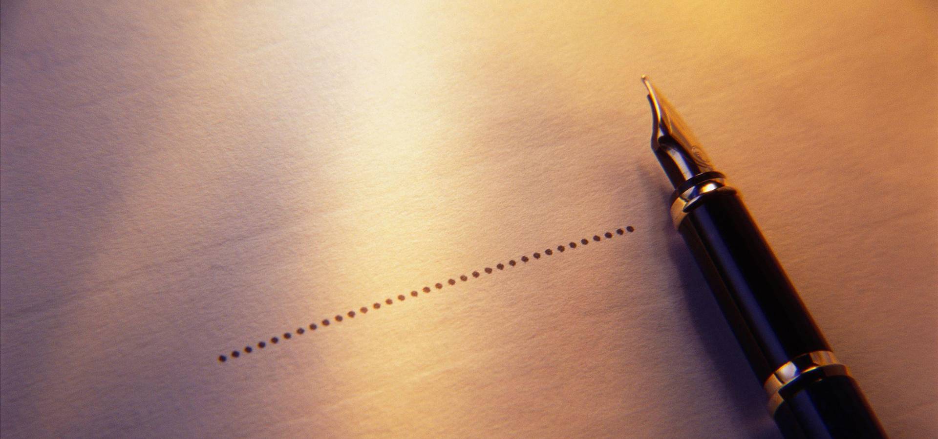 学习用品钢笔金属ppt背景图