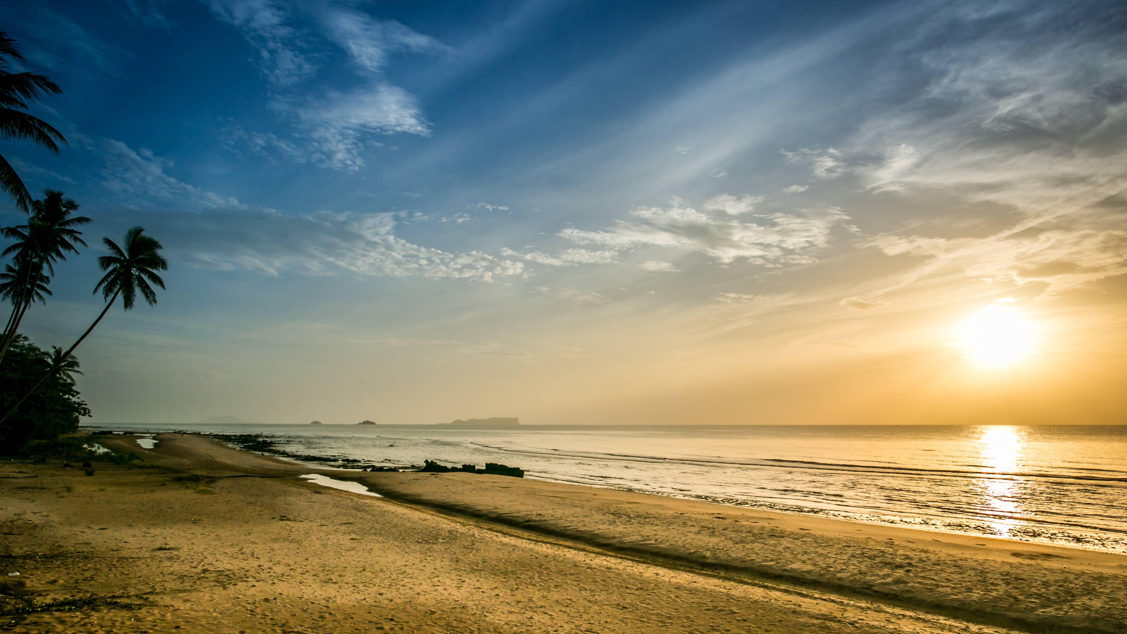 沙滩ppt背景图片热门主题