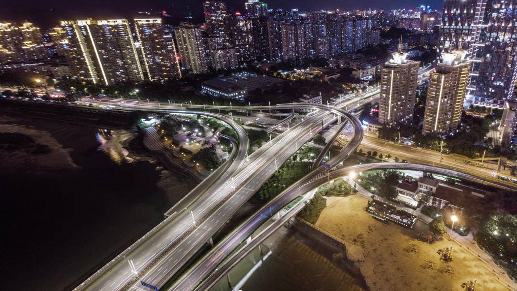 城市夜景交通背景图